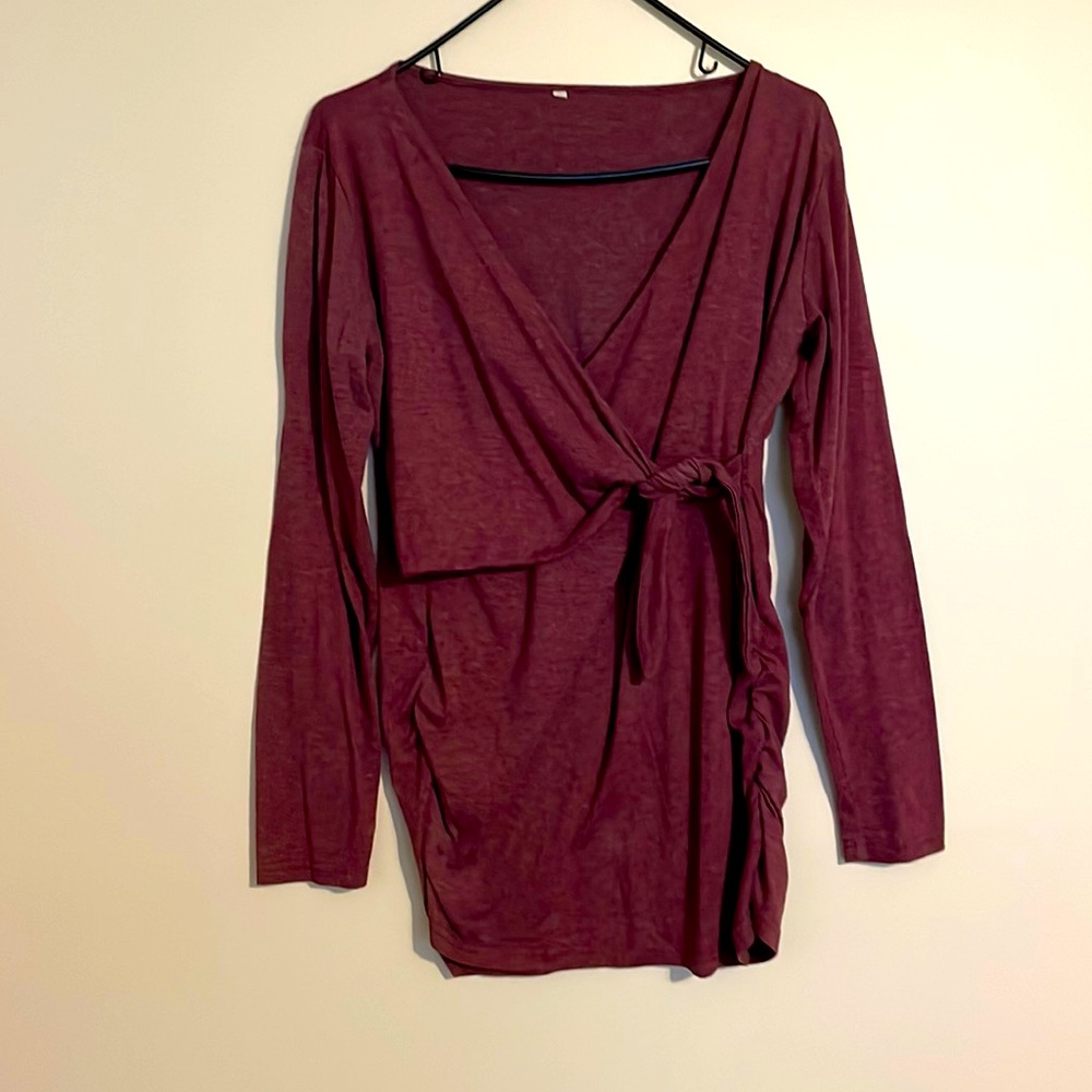 Maternity/nursing long sleeve blouse